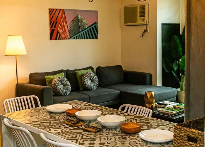 2br In Bgc Apartment *