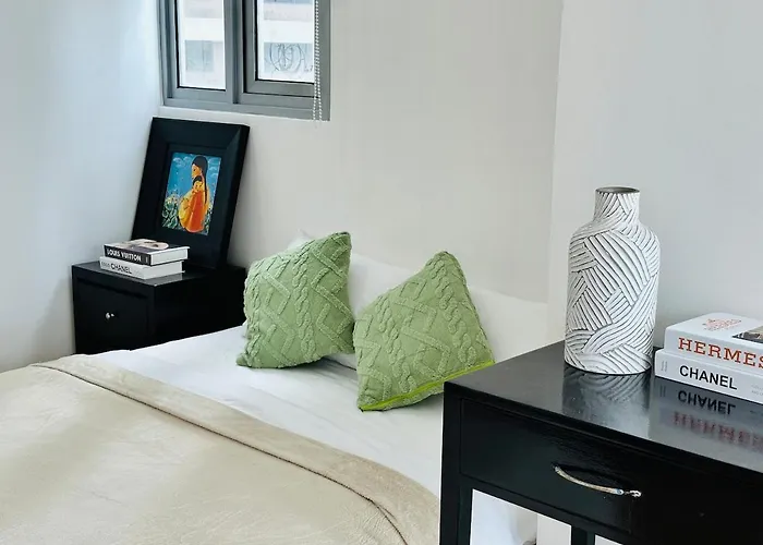 2br In Bgc *